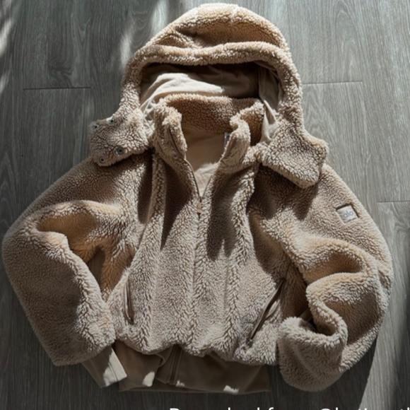 Alo Sherpa Jacket - Picture 4 of 4